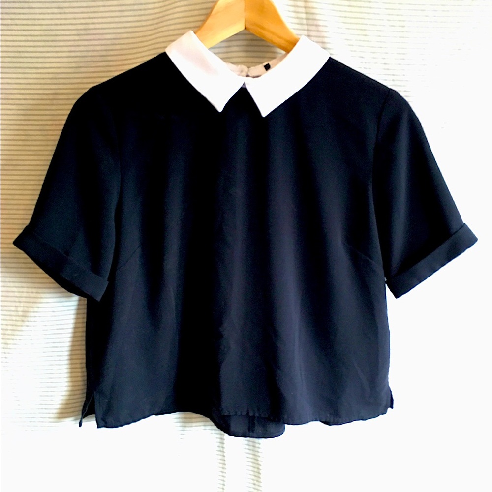 Contrast Collar Crop Top S